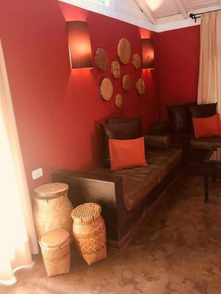Raices Amambai Lodges Пуерто Игуасу Екстериор снимка